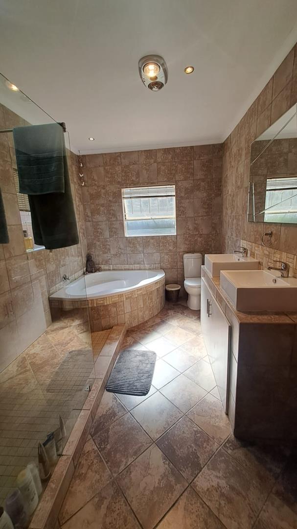 3 Bedroom Property for Sale in Wingate Park Gauteng