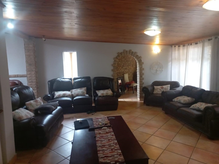 5 Bedroom Property for Sale in Monument Park Ext 2 Gauteng