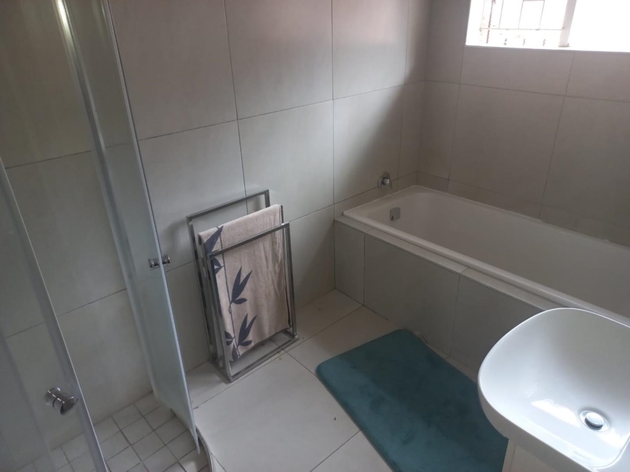5 Bedroom Property for Sale in Monument Park Ext 2 Gauteng