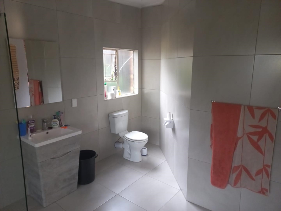 5 Bedroom Property for Sale in Monument Park Ext 2 Gauteng