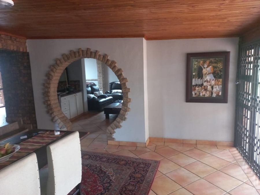 5 Bedroom Property for Sale in Monument Park Ext 2 Gauteng