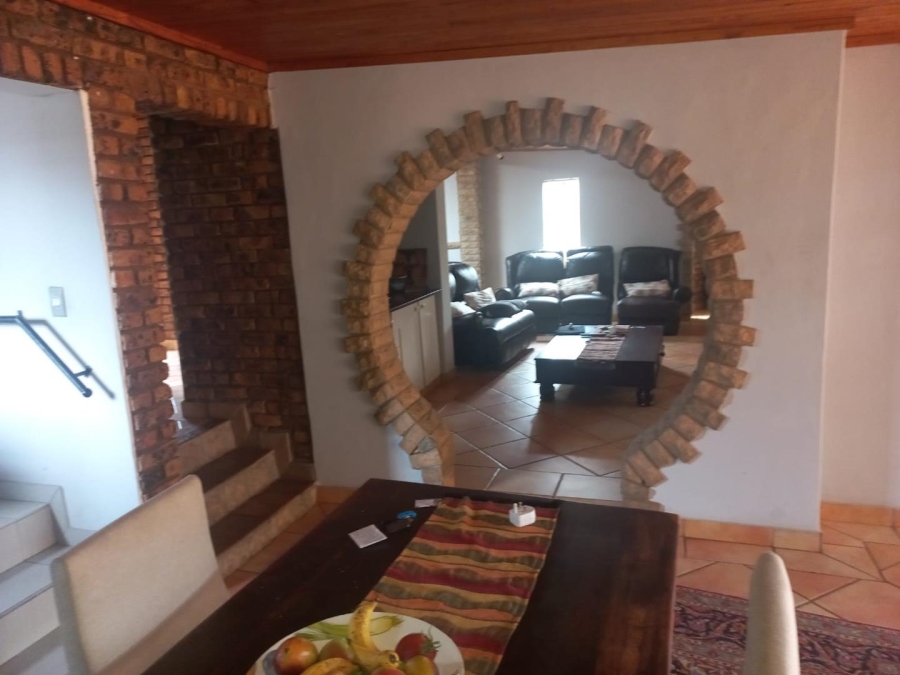 5 Bedroom Property for Sale in Monument Park Ext 2 Gauteng