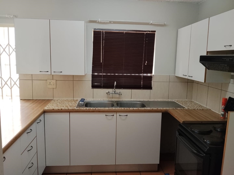 To Let 2 Bedroom Property for Rent in Moreleta Park Gauteng