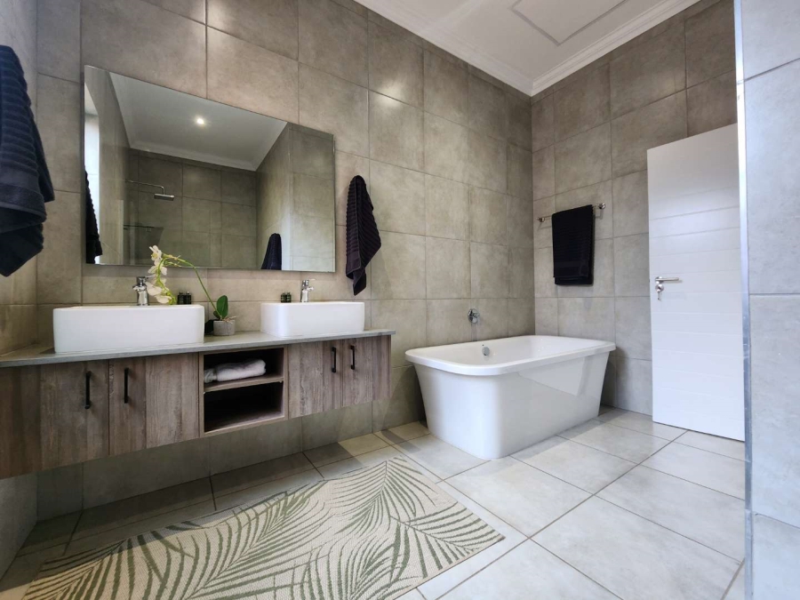 3 Bedroom Property for Sale in Six Fountains Residential Estate Gauteng