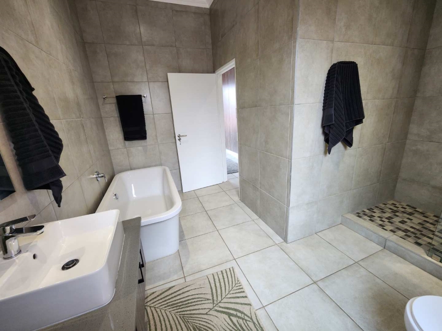 3 Bedroom Property for Sale in Six Fountains Residential Estate Gauteng