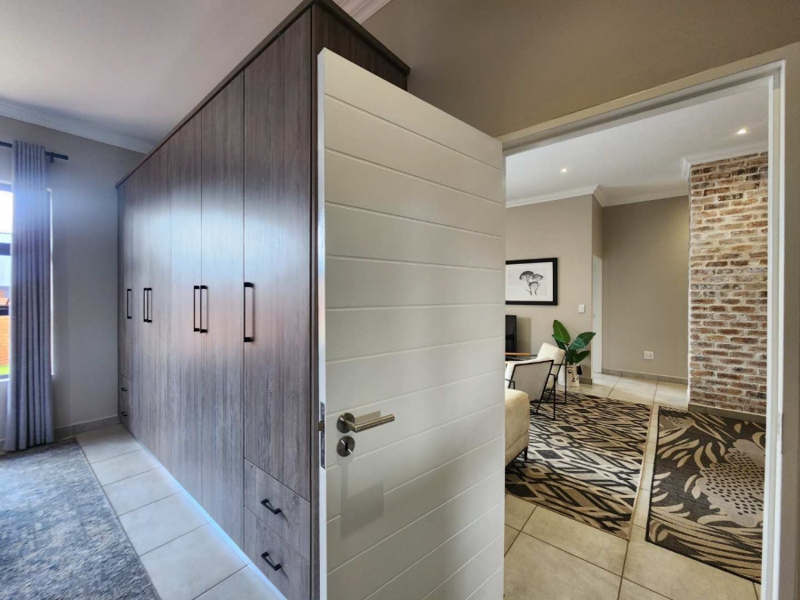 3 Bedroom Property for Sale in Six Fountains Residential Estate Gauteng