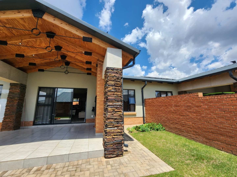 3 Bedroom Property for Sale in Six Fountains Residential Estate Gauteng