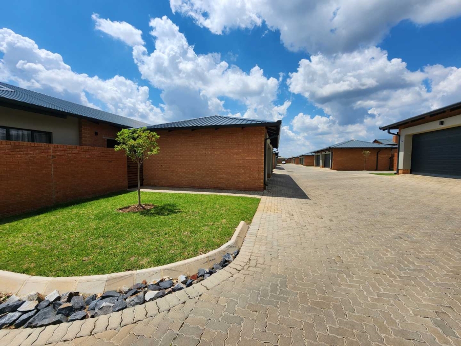 3 Bedroom Property for Sale in Six Fountains Residential Estate Gauteng