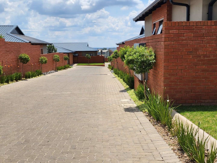 3 Bedroom Property for Sale in Six Fountains Residential Estate Gauteng