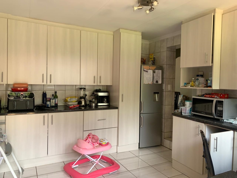 3 Bedroom Property for Sale in Birch Acres Gauteng