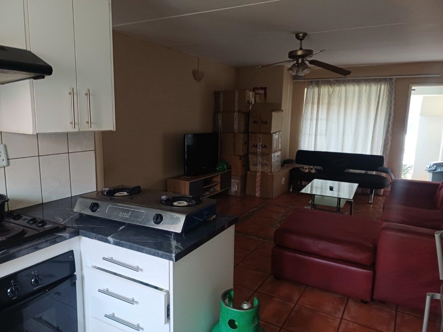 2 Bedroom Property for Sale in Glen Marais Gauteng