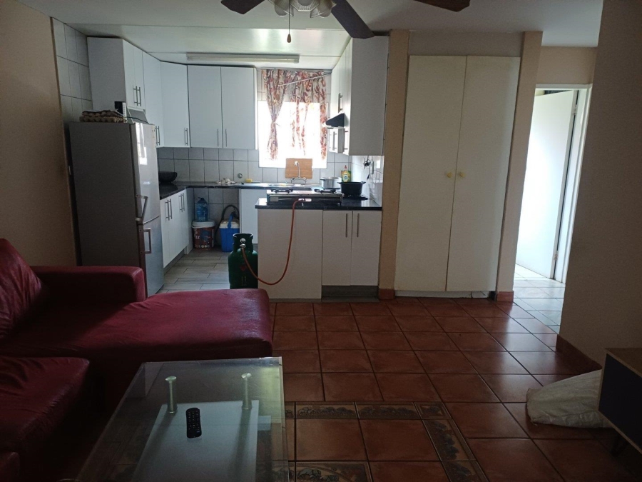 2 Bedroom Property for Sale in Glen Marais Gauteng