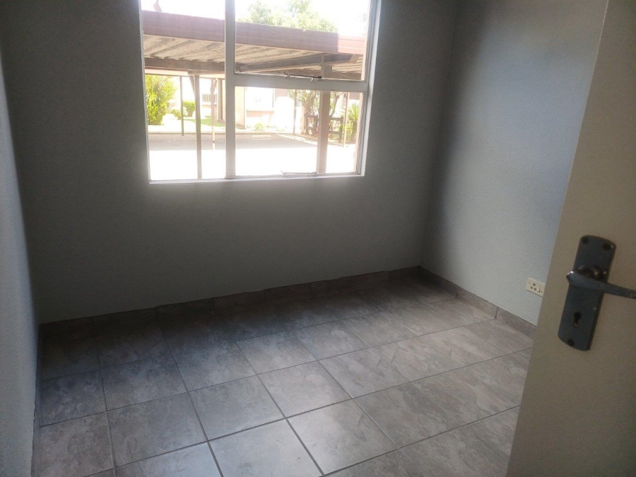 2 Bedroom Property for Sale in Pomona Gauteng