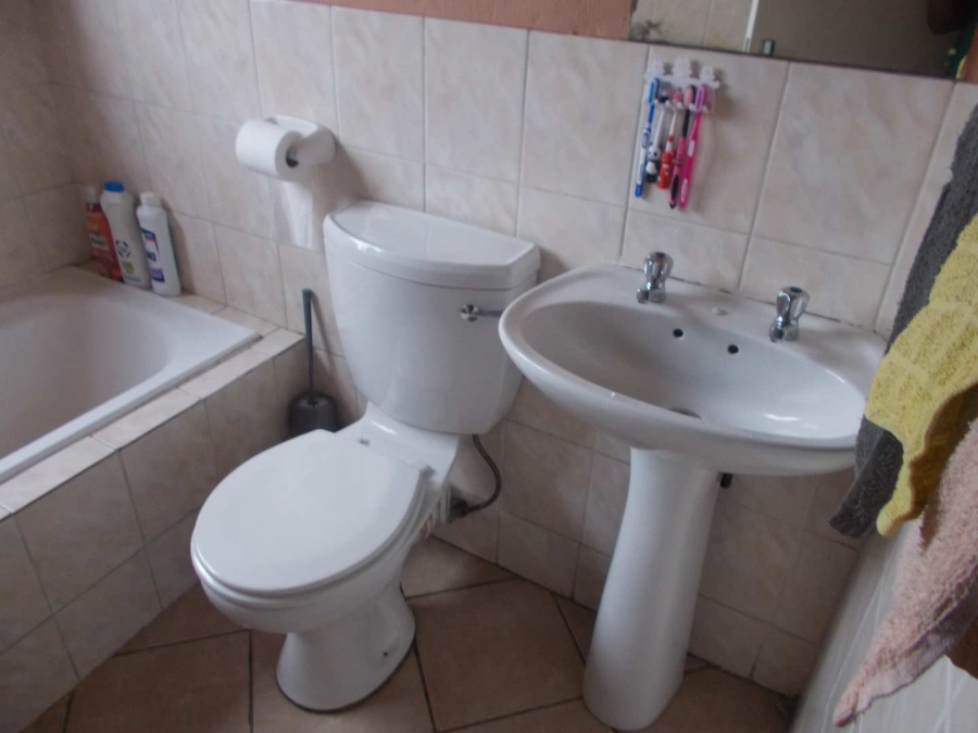 2 Bedroom Property for Sale in Elspark Gauteng