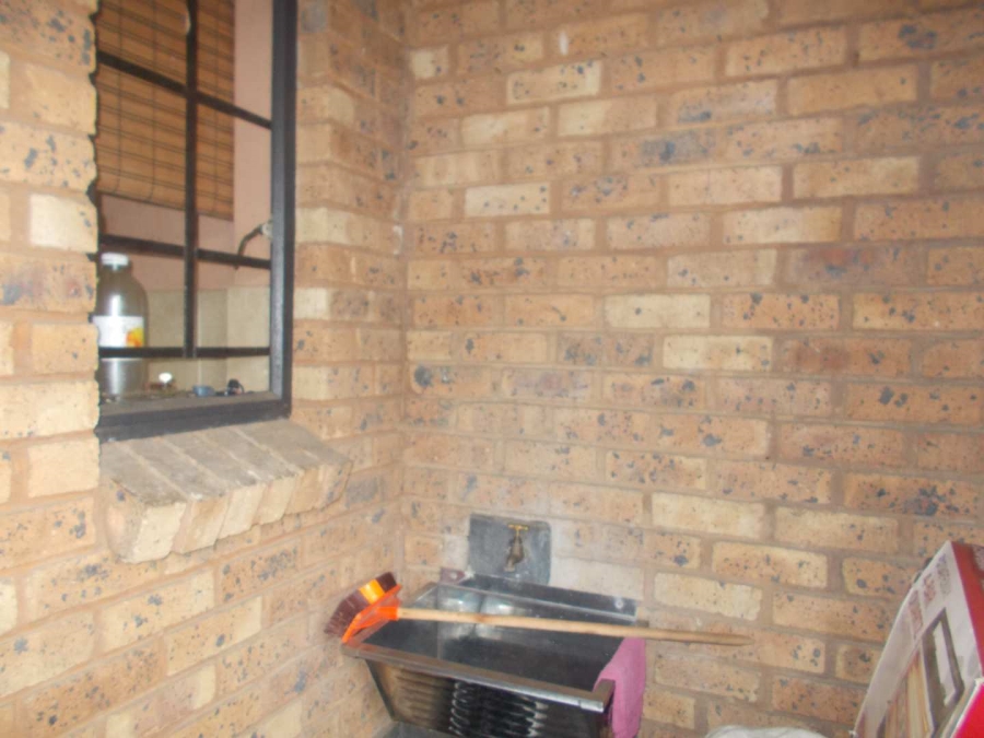 2 Bedroom Property for Sale in Elspark Gauteng