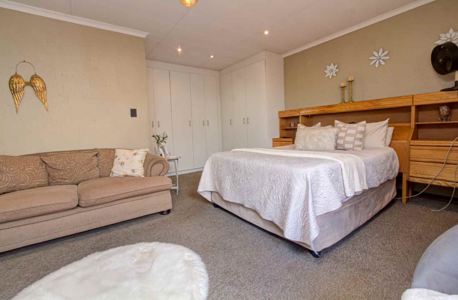 3 Bedroom Property for Sale in Wilgeheuwel Gauteng