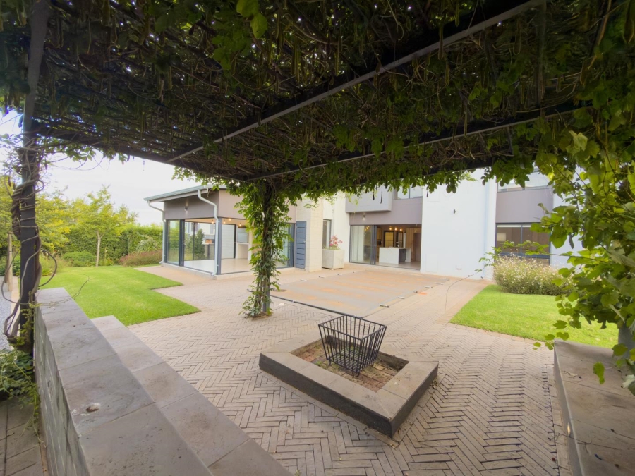 To Let 4 Bedroom Property for Rent in Midstream Ridge Gauteng