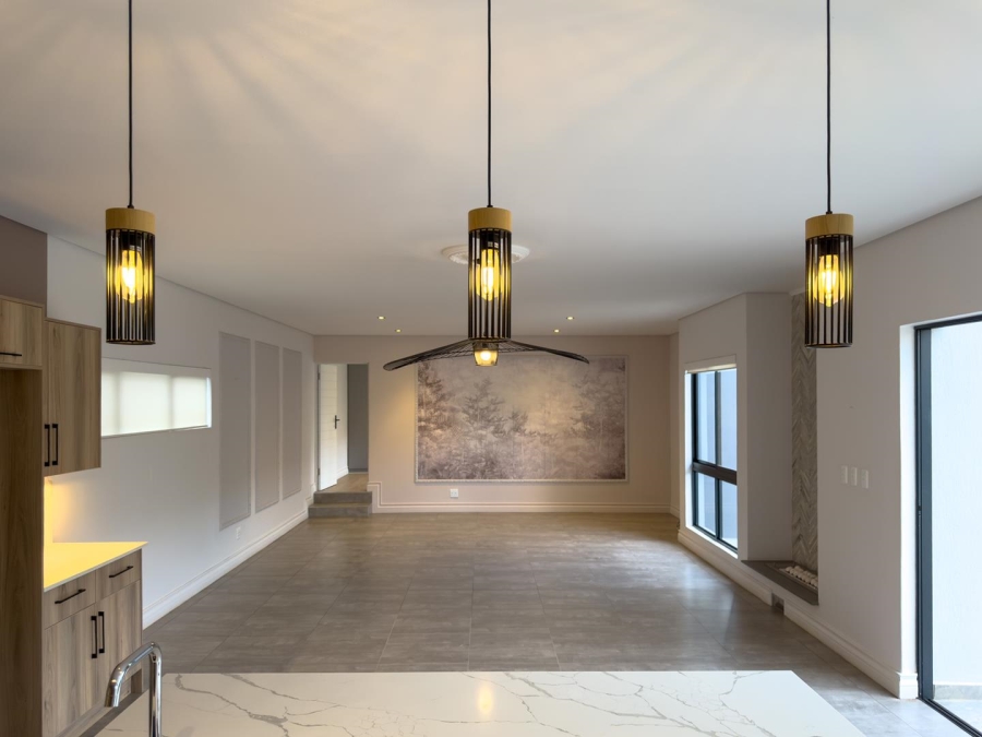 To Let 4 Bedroom Property for Rent in Midstream Ridge Gauteng