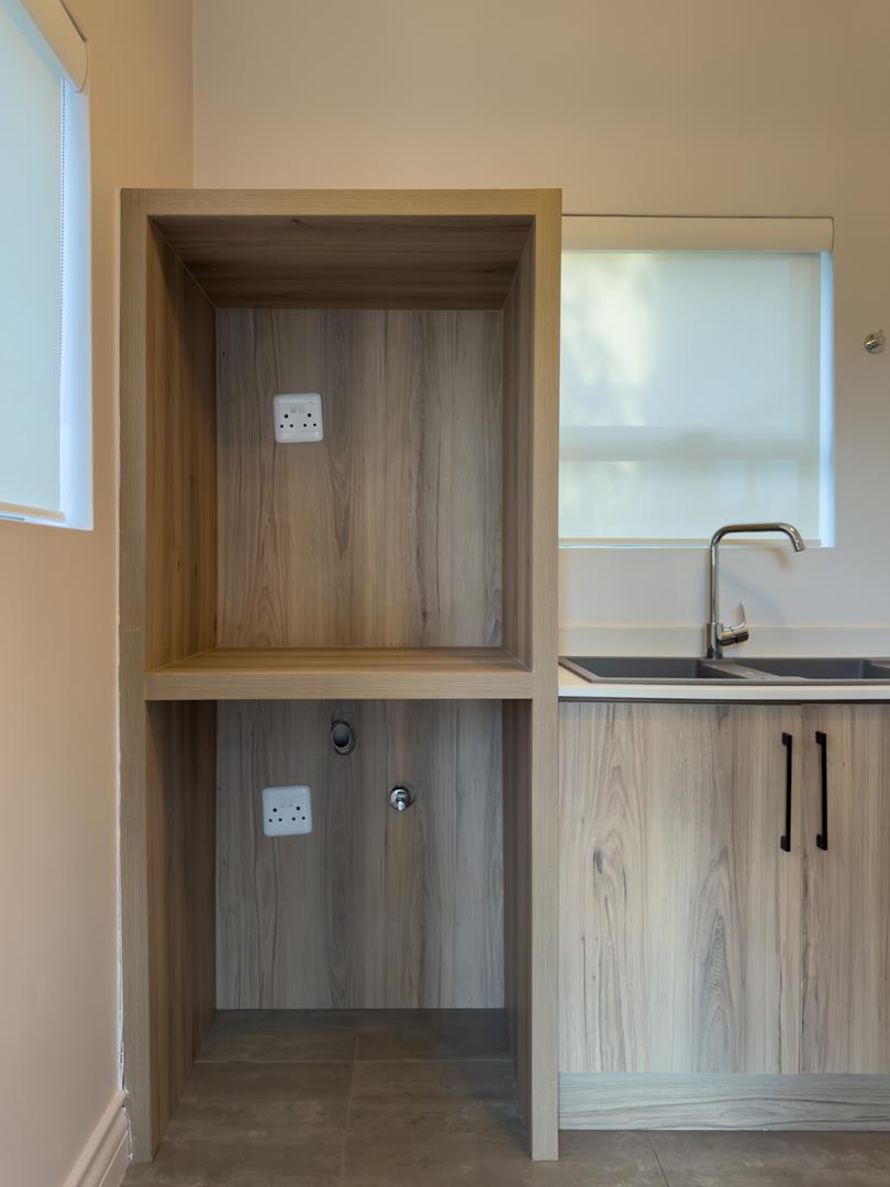 To Let 4 Bedroom Property for Rent in Midstream Ridge Gauteng