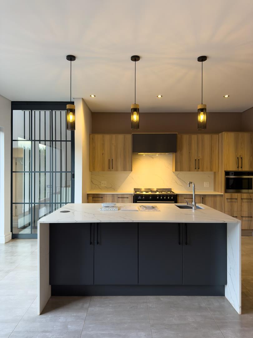 To Let 4 Bedroom Property for Rent in Midstream Ridge Gauteng