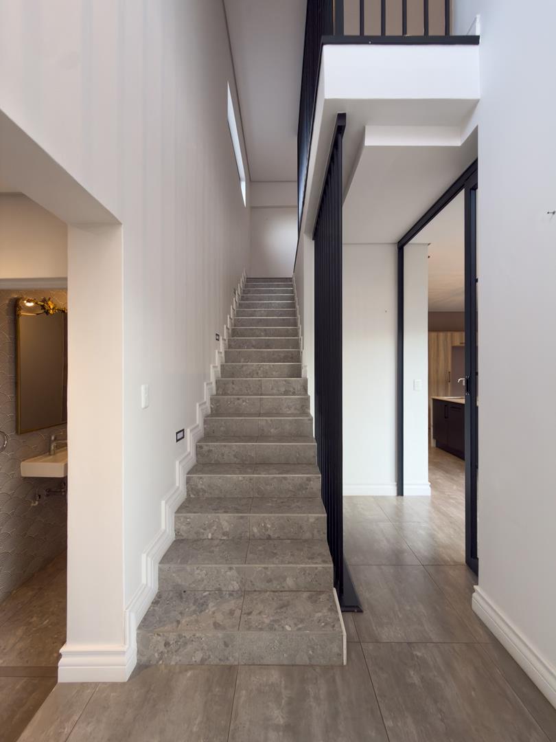 To Let 4 Bedroom Property for Rent in Midstream Ridge Gauteng