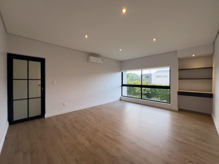 To Let 4 Bedroom Property for Rent in Midstream Ridge Gauteng