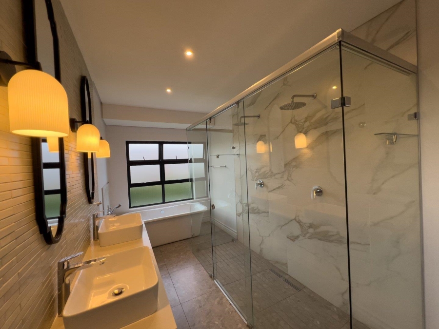 To Let 4 Bedroom Property for Rent in Midstream Ridge Gauteng