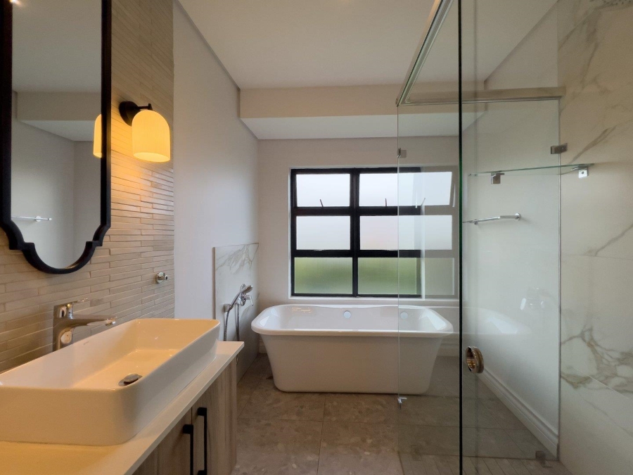 To Let 4 Bedroom Property for Rent in Midstream Ridge Gauteng