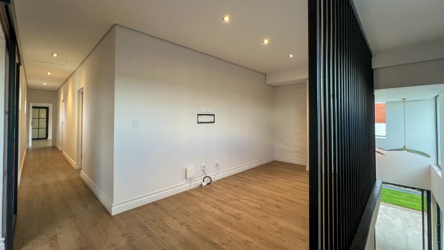 To Let 4 Bedroom Property for Rent in Midstream Ridge Gauteng