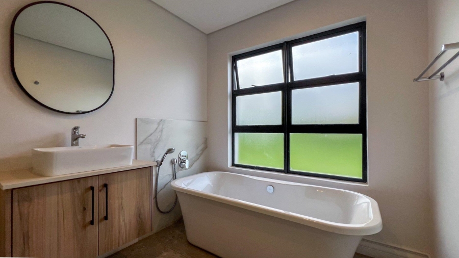 To Let 4 Bedroom Property for Rent in Midstream Ridge Gauteng