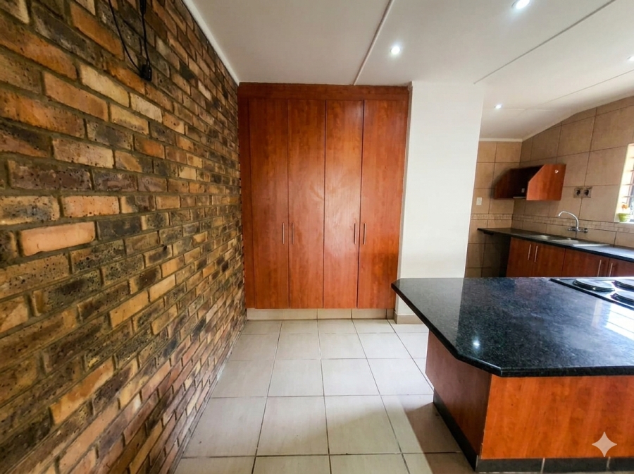 1 Bedroom Property for Sale in Blairgowrie Gauteng