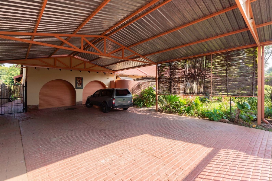 3 Bedroom Property for Sale in Bonaero Park Gauteng
