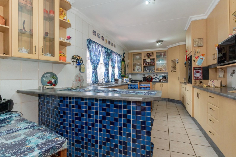 3 Bedroom Property for Sale in Bonaero Park Gauteng