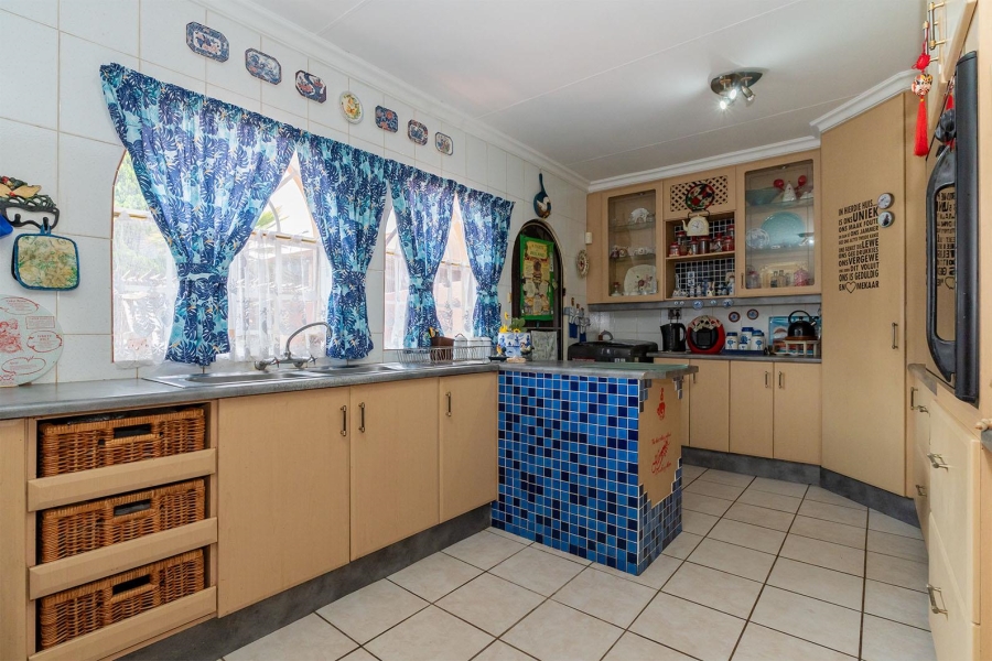 3 Bedroom Property for Sale in Bonaero Park Gauteng