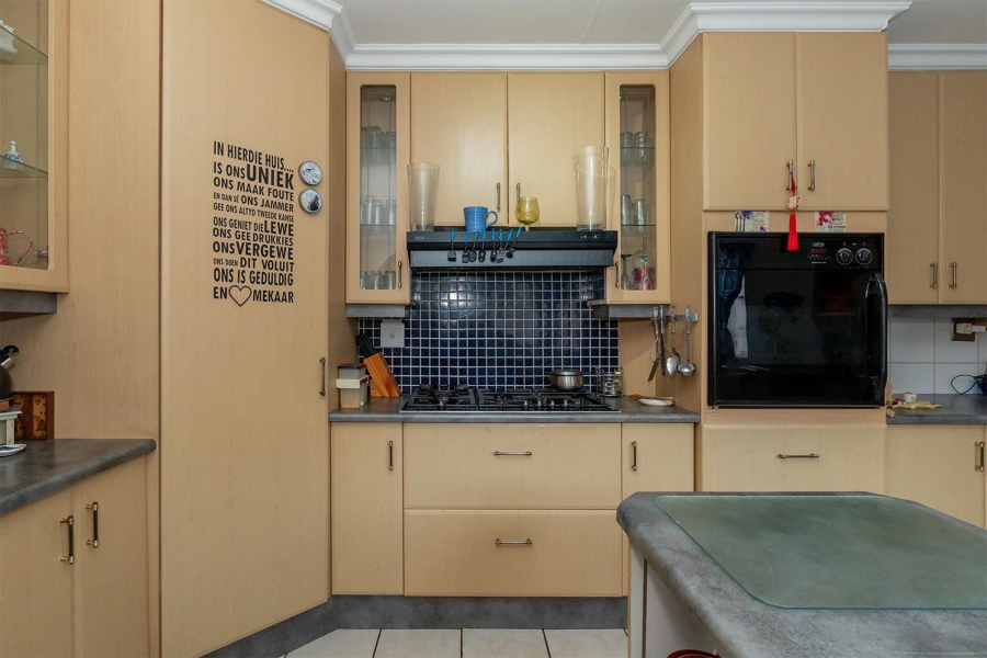 3 Bedroom Property for Sale in Bonaero Park Gauteng