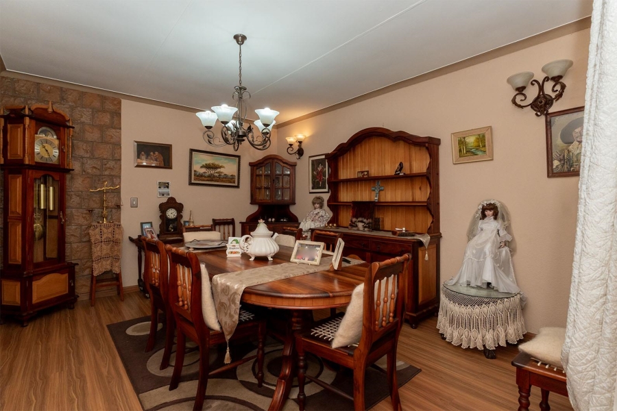 3 Bedroom Property for Sale in Bonaero Park Gauteng