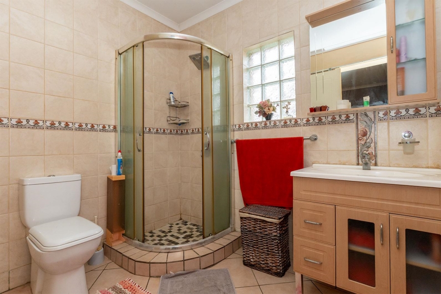 3 Bedroom Property for Sale in Bonaero Park Gauteng