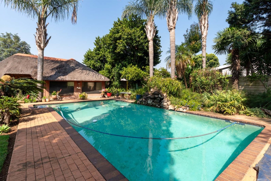 3 Bedroom Property for Sale in Bonaero Park Gauteng