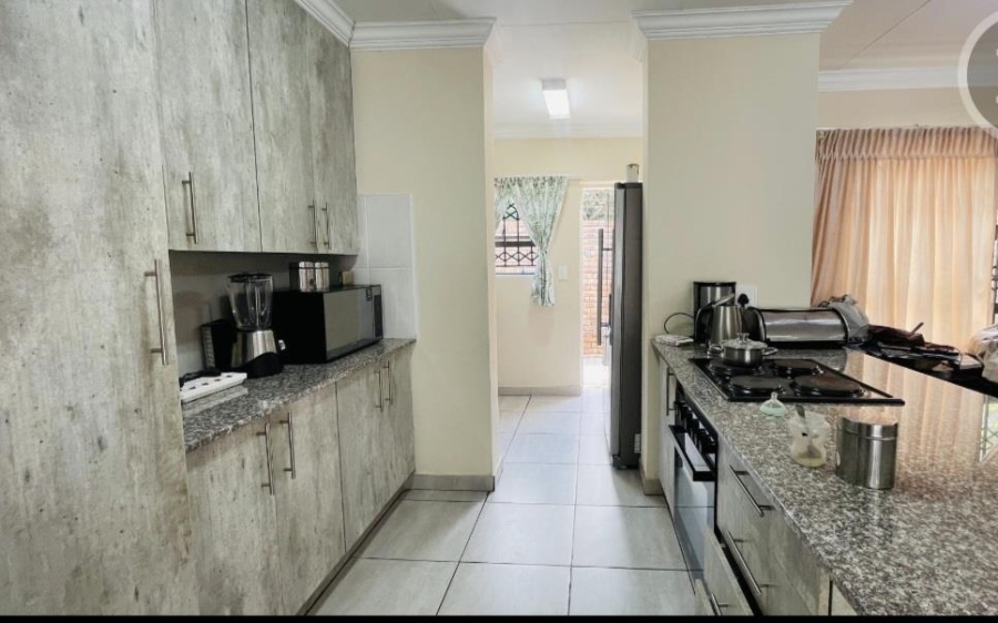 3 Bedroom Property for Sale in Amandasig Gauteng