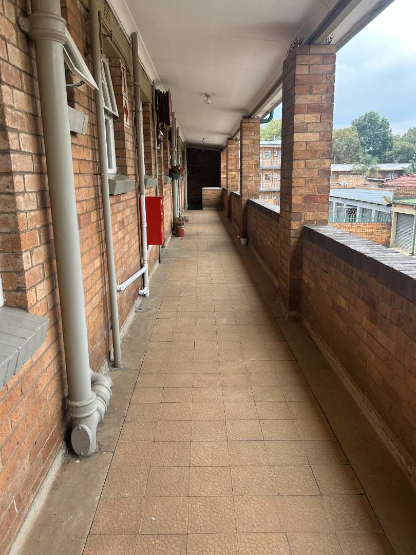 To Let 1 Bedroom Property for Rent in Benoni Central Gauteng