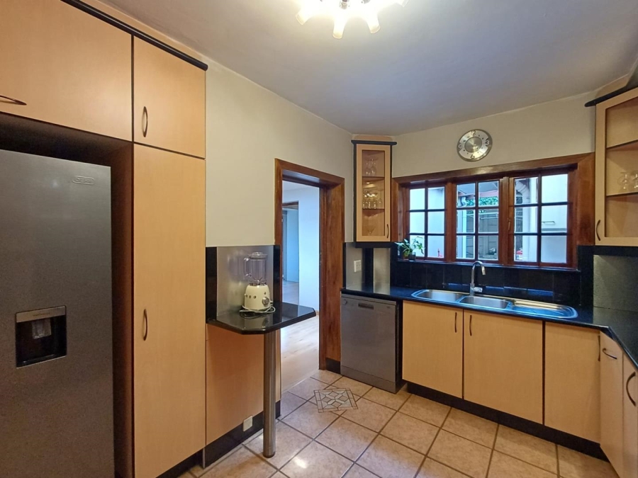 To Let 3 Bedroom Property for Rent in Olivedale Gauteng