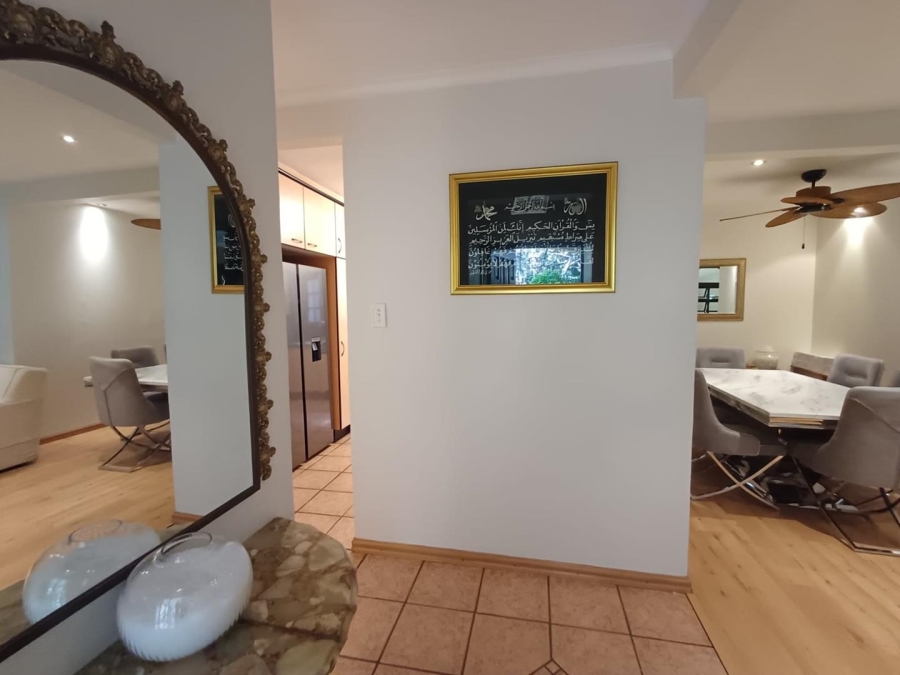 To Let 3 Bedroom Property for Rent in Olivedale Gauteng