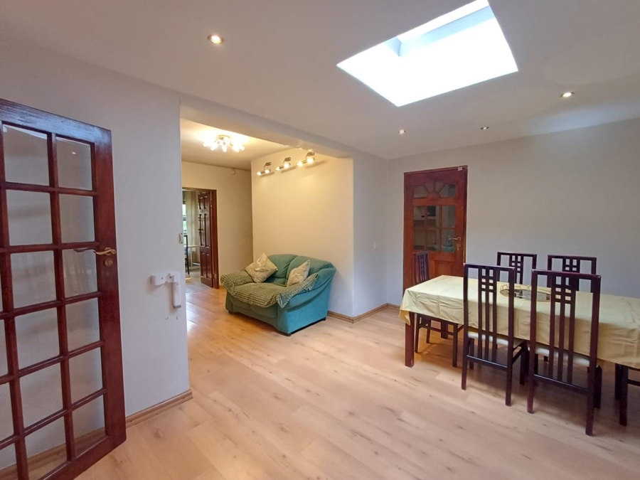 To Let 3 Bedroom Property for Rent in Olivedale Gauteng