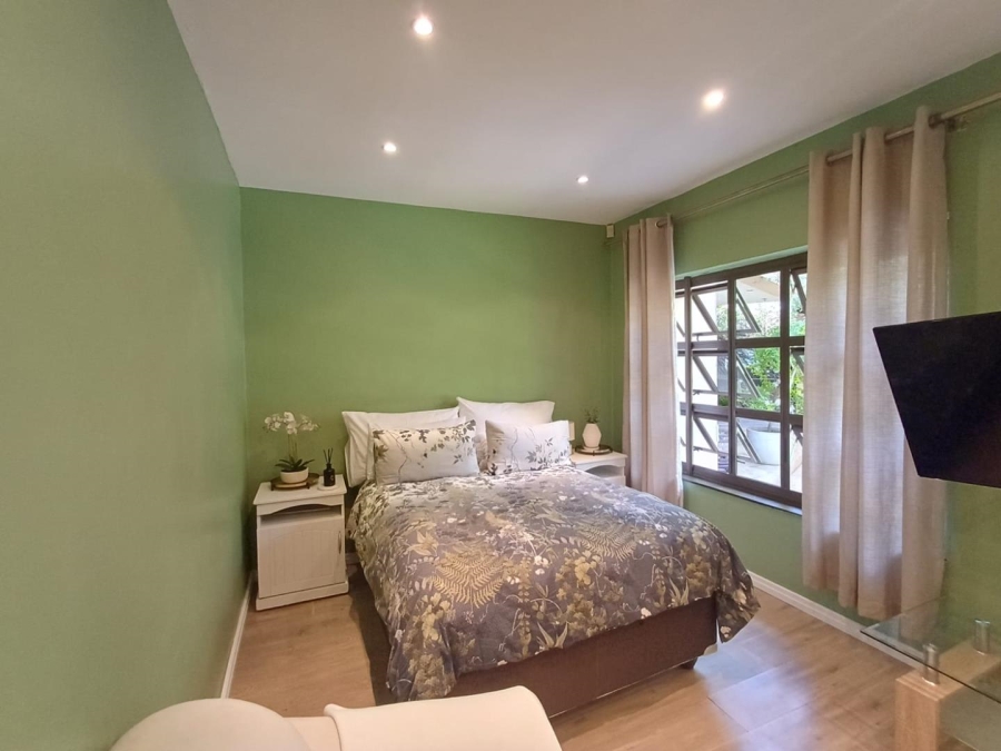 To Let 3 Bedroom Property for Rent in Olivedale Gauteng