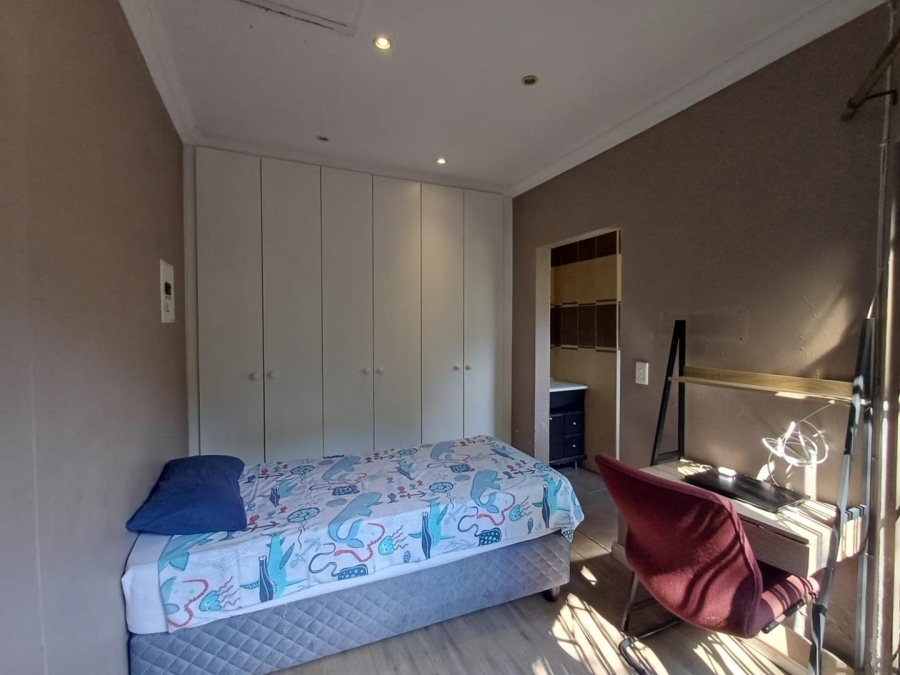 To Let 3 Bedroom Property for Rent in Olivedale Gauteng