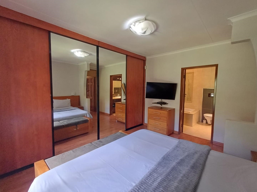 To Let 3 Bedroom Property for Rent in Olivedale Gauteng