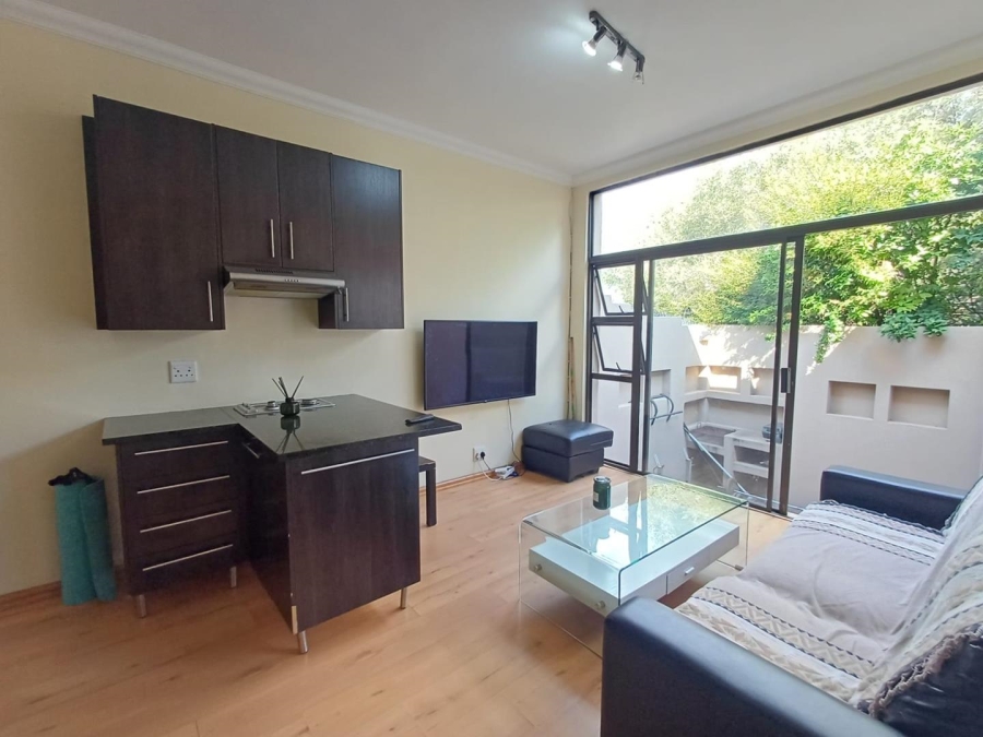 To Let 3 Bedroom Property for Rent in Olivedale Gauteng