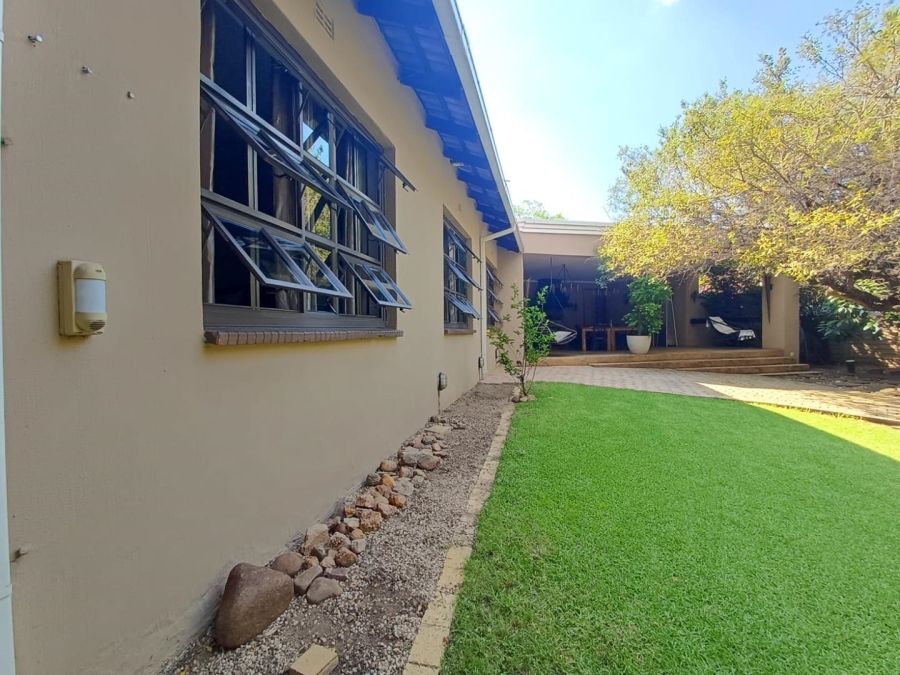 To Let 3 Bedroom Property for Rent in Olivedale Gauteng