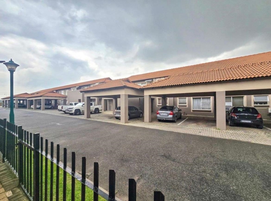 2 Bedroom Property for Sale in Van Dyk Park Gauteng