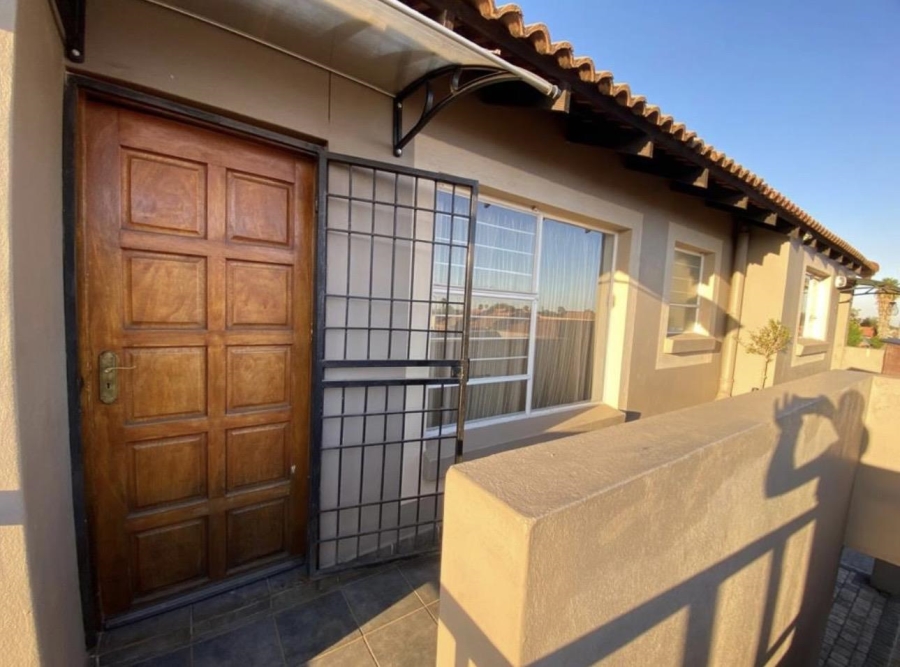 2 Bedroom Property for Sale in Van Dyk Park Gauteng